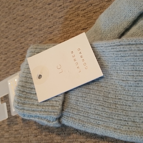 LC Lauren Conrad Mittens - Picture 3 of 6
